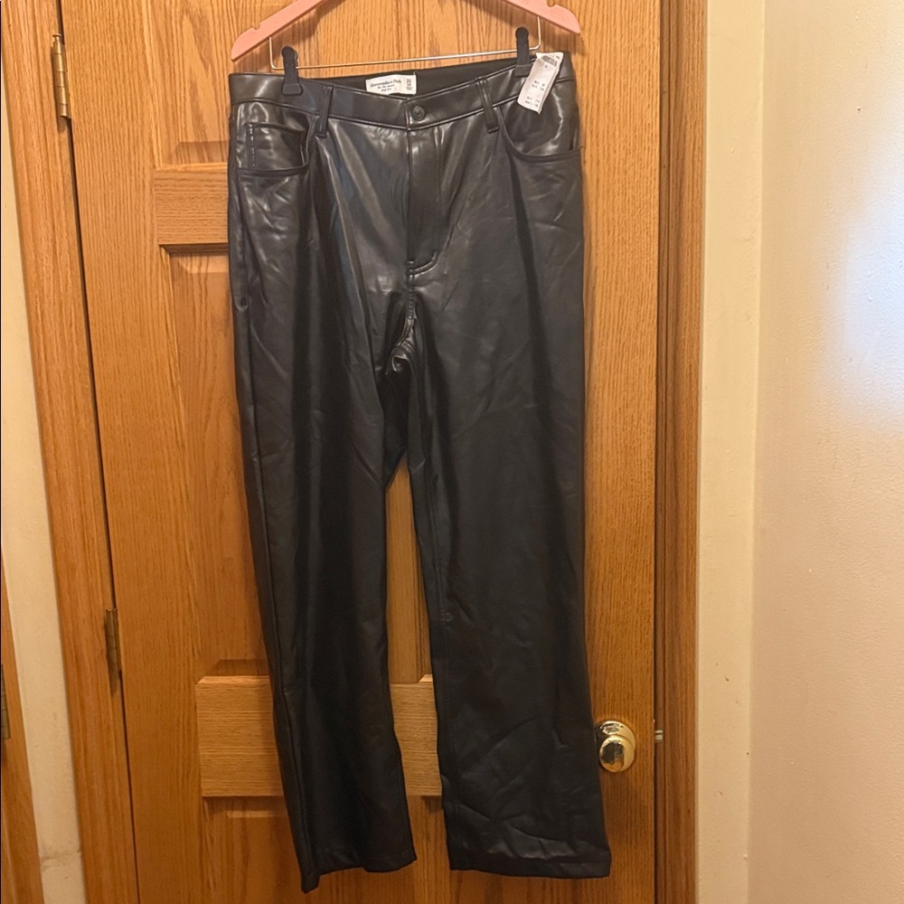 Abercrombie & Fitch Black High Rise Pants
